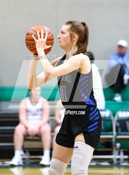 Thumbnail 1 in Huckabay vs Millsap (Santo Tournament) photogallery.