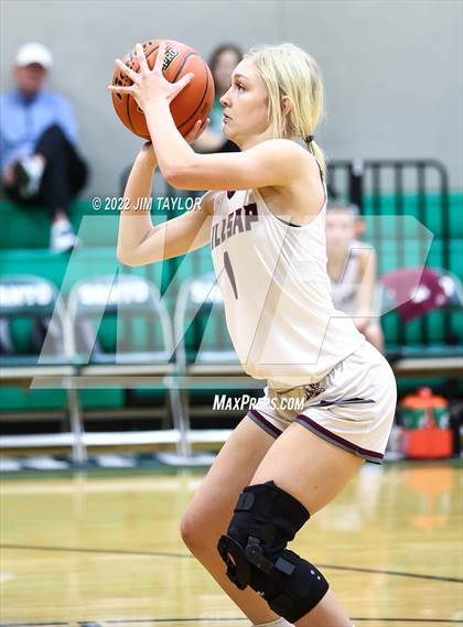 Thumbnail 1 in Huckabay vs Millsap (Santo Tournament) photogallery.
