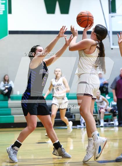 Thumbnail 2 in Huckabay vs Millsap (Santo Tournament) photogallery.