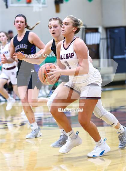Thumbnail 1 in Huckabay vs Millsap (Santo Tournament) photogallery.