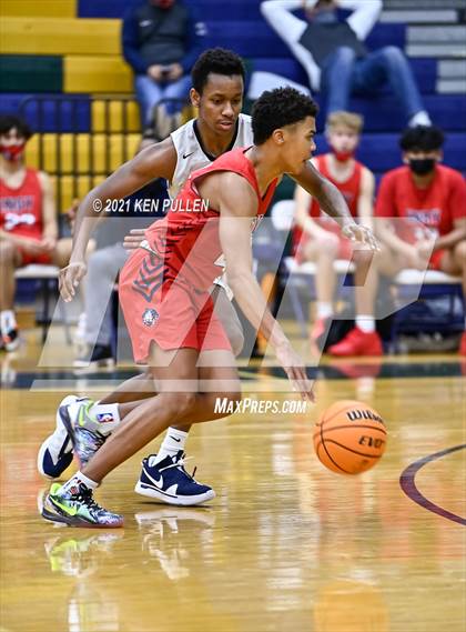 Thumbnail 1 in Independence @ Skyline (VHSL 3B Regional Playoff)  photogallery.