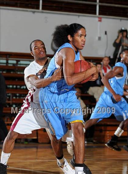 Thumbnail 3 in Burbank vs. Johnson (St. Hope Holiday Classic) photogallery.