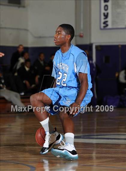 Thumbnail 3 in Burbank vs. Johnson (St. Hope Holiday Classic) photogallery.