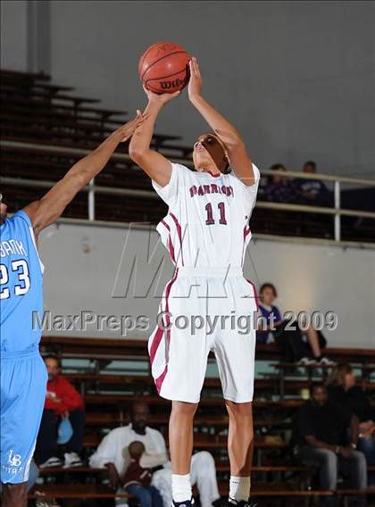 Thumbnail 1 in Burbank vs. Johnson (St. Hope Holiday Classic) photogallery.