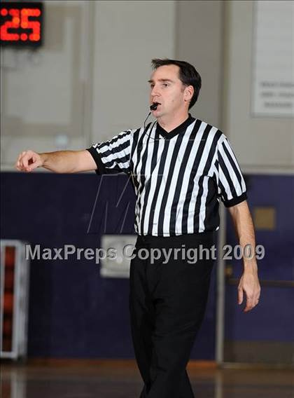 Thumbnail 3 in Burbank vs. Johnson (St. Hope Holiday Classic) photogallery.