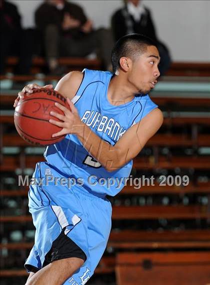 Thumbnail 3 in Burbank vs. Johnson (St. Hope Holiday Classic) photogallery.