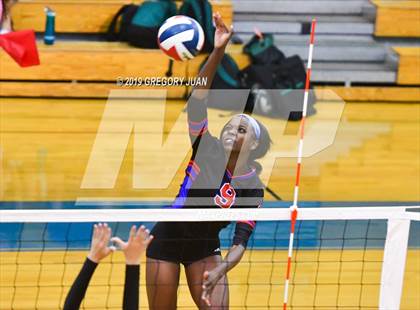 Thumbnail 1 in Belle Chasse @ Metairie Park Country Day (Country Day Tournament) photogallery.
