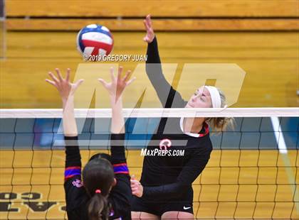 Thumbnail 3 in Belle Chasse @ Metairie Park Country Day (Country Day Tournament) photogallery.