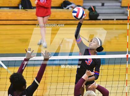 Thumbnail 1 in Belle Chasse @ Metairie Park Country Day (Country Day Tournament) photogallery.