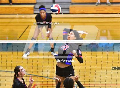 Thumbnail 3 in Belle Chasse @ Metairie Park Country Day (Country Day Tournament) photogallery.