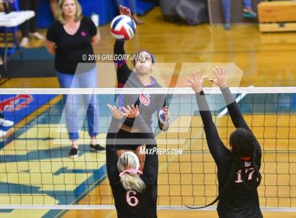 Thumbnail 2 in Belle Chasse @ Metairie Park Country Day (Country Day Tournament) photogallery.