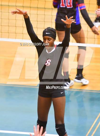 Thumbnail 2 in Belle Chasse @ Metairie Park Country Day (Country Day Tournament) photogallery.