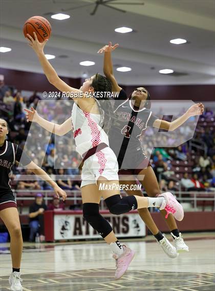 Thumbnail 1 in Martins Mill vs. Tenaha (UIL 2A Regional Semifinal Playoff) photogallery.