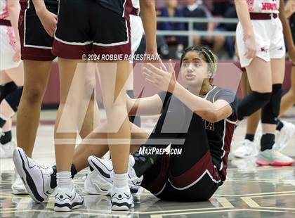 Thumbnail 1 in Martins Mill vs. Tenaha (UIL 2A Regional Semifinal Playoff) photogallery.