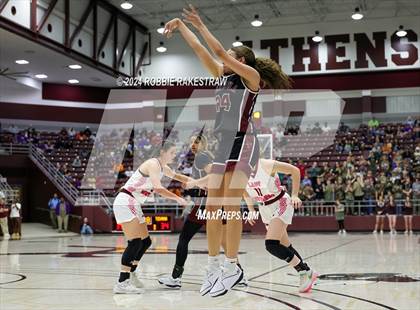 Thumbnail 3 in Martins Mill vs. Tenaha (UIL 2A Regional Semifinal Playoff) photogallery.