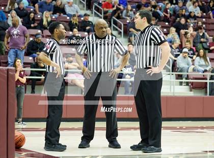 Thumbnail 1 in Martins Mill vs. Tenaha (UIL 2A Regional Semifinal Playoff) photogallery.