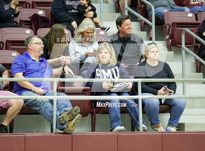 Thumbnail 3 in Martins Mill vs. Tenaha (UIL 2A Regional Semifinal Playoff) photogallery.