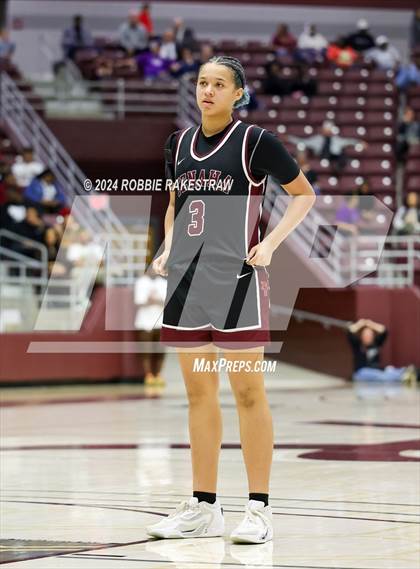 Thumbnail 1 in Martins Mill vs. Tenaha (UIL 2A Regional Semifinal Playoff) photogallery.