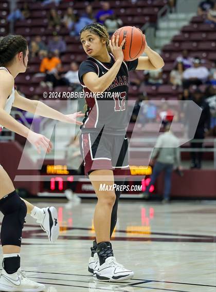 Thumbnail 1 in Martins Mill vs. Tenaha (UIL 2A Regional Semifinal Playoff) photogallery.