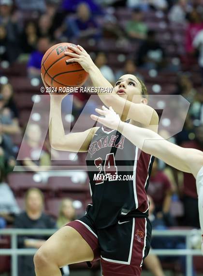 Thumbnail 1 in Martins Mill vs. Tenaha (UIL 2A Regional Semifinal Playoff) photogallery.