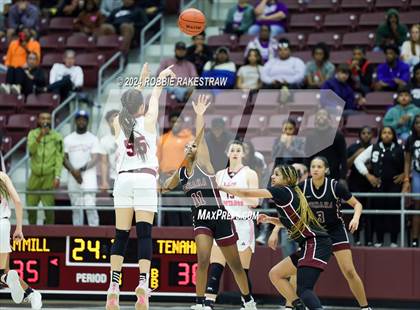 Thumbnail 1 in Martins Mill vs. Tenaha (UIL 2A Regional Semifinal Playoff) photogallery.