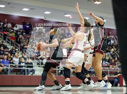 Thumbnail 1 in Martins Mill vs. Tenaha (UIL 2A Regional Semifinal Playoff) photogallery.