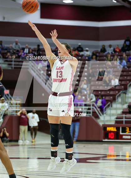 Thumbnail 2 in Martins Mill vs. Tenaha (UIL 2A Regional Semifinal Playoff) photogallery.