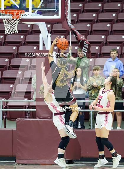 Thumbnail 3 in Martins Mill vs. Tenaha (UIL 2A Regional Semifinal Playoff) photogallery.
