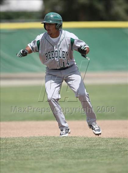 Thumbnail 1 in Sheldon vs. Reedley photogallery.