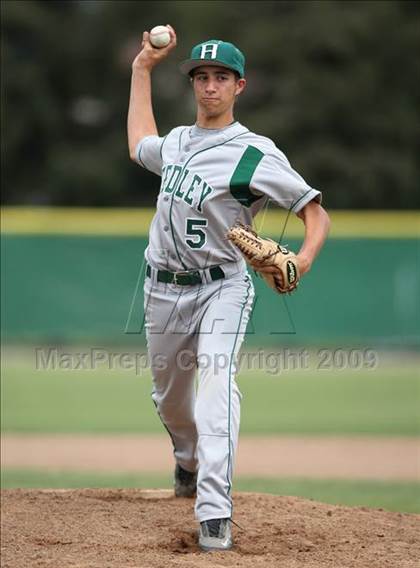Thumbnail 3 in Sheldon vs. Reedley photogallery.