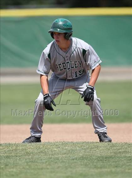 Thumbnail 3 in Sheldon vs. Reedley photogallery.
