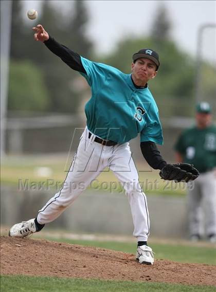 Thumbnail 2 in Sheldon vs. Reedley photogallery.