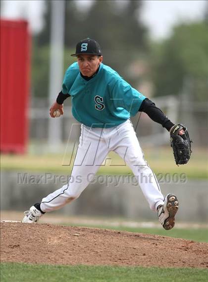Thumbnail 1 in Sheldon vs. Reedley photogallery.