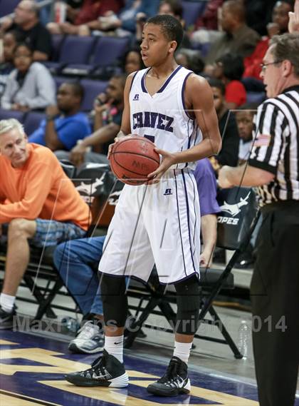 Thumbnail 2 in Cesar Chavez vs. Sunnyslope (MLK Basketball Classic) photogallery.