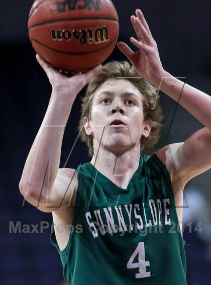 Thumbnail 2 in Cesar Chavez vs. Sunnyslope (MLK Basketball Classic) photogallery.