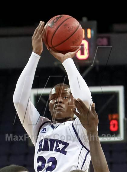 Thumbnail 1 in Cesar Chavez vs. Sunnyslope (MLK Basketball Classic) photogallery.