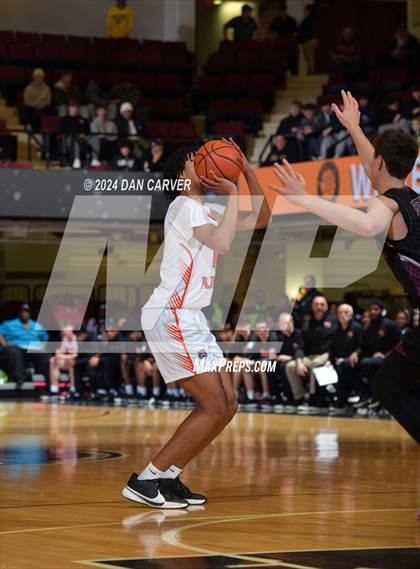 Thumbnail 1 in Scarsdale vs White Plains (Slam Dunk Showcase) photogallery.