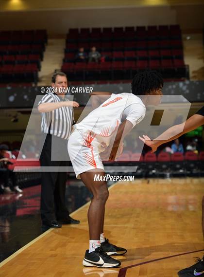 Thumbnail 3 in Scarsdale vs White Plains (Slam Dunk Showcase) photogallery.
