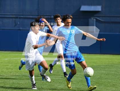 Thumbnail 1 in Central vs. Southwest EC (City Championship @ Qualcomm) photogallery.