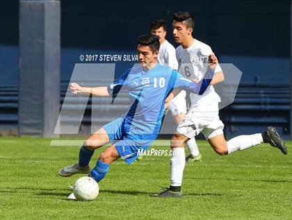 Thumbnail 3 in Central vs. Southwest EC (City Championship @ Qualcomm) photogallery.