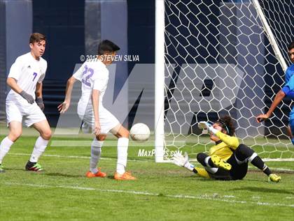 Thumbnail 2 in Central vs. Southwest EC (City Championship @ Qualcomm) photogallery.