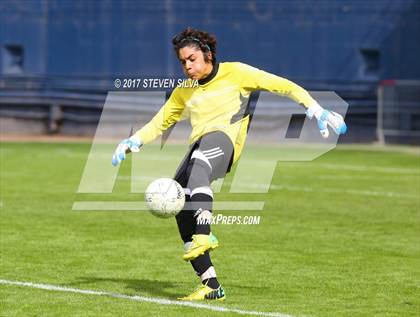 Thumbnail 3 in Central vs. Southwest EC (City Championship @ Qualcomm) photogallery.