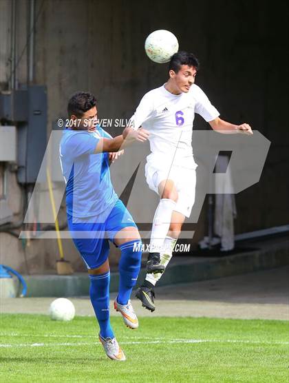 Thumbnail 3 in Central vs. Southwest EC (City Championship @ Qualcomm) photogallery.