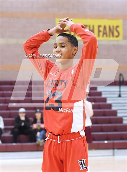 Thumbnail 3 in Faith Lutheran vs Liberty photogallery.