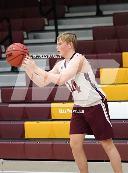 Thumbnail 2 in Faith Lutheran vs Liberty photogallery.