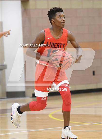 Thumbnail 2 in Faith Lutheran vs Liberty photogallery.