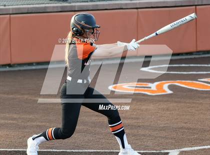 Thumbnail 3 in Grand Saline vs Van photogallery.