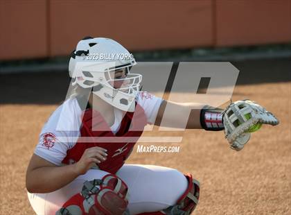 Thumbnail 3 in Grand Saline vs Van photogallery.