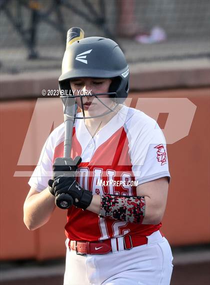 Thumbnail 2 in Grand Saline vs Van photogallery.