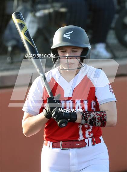 Thumbnail 3 in Grand Saline vs Van photogallery.